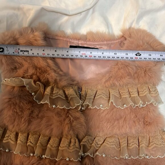 Women’s Real Fur Vest With Lace Trimming Autumn/Winter - Picture 10 of 10